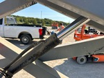 Hydraulics with Lift Cylinders