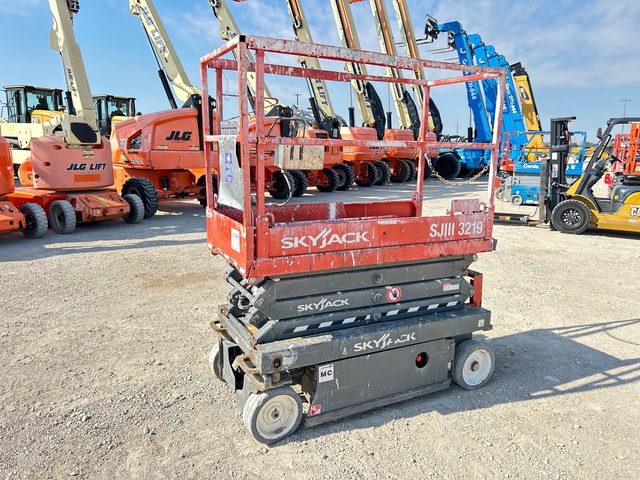2018 Skyjack SJIII-3219 Electric Scissor Lift