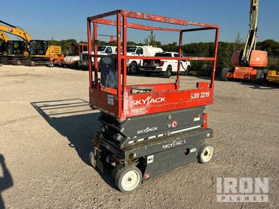 2018 Skyjack SJIII 3219 Electric Scissor Lift