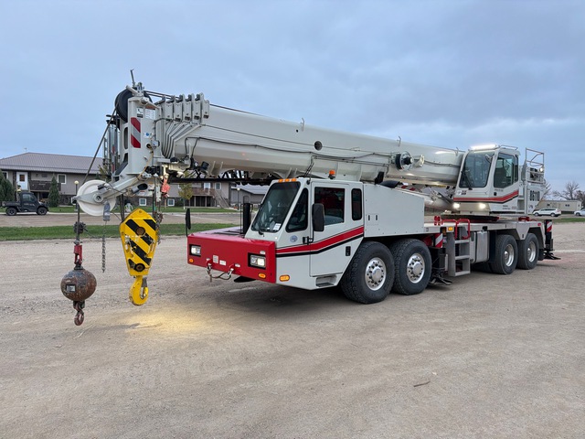 2021 Link-Belt HTC86110 110 ton 8x4 Hydraulic Truck Crane 2021 Link-Belt HTC86110 110 ton 8x4 Hydraulic Truck Crane