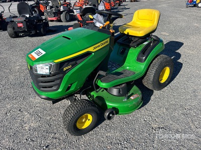 2026 John Deere S100 Ride-On Rasenmäher (Unused)