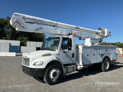 2010 Altec AA55 55 ft on 2010 Freightliner M2 106 4x2 Camion Nacelle