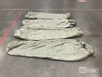(80) Sleeping Bags