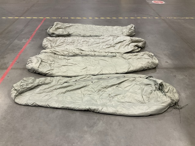 (80) Sleeping Bags