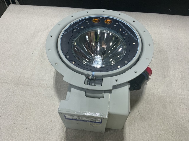 CEF Industries 8555M9 Retractable Landing Light