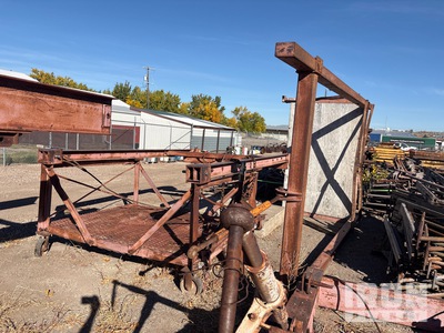 Stripping/Sacking Platform