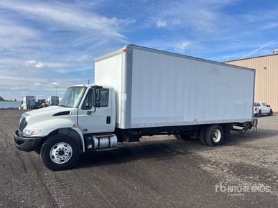 2018 International Durastar 4300 4x2 Van Truck
