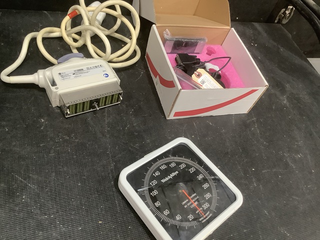 (6) Sphygamomanometers, (1) Ultrasound Transducer & Assorted Items (6) Sphygamomanometers, (1) Ultrasound Transducer & Assorted Items
