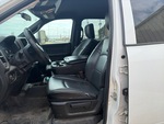Cab with Seats/armrests