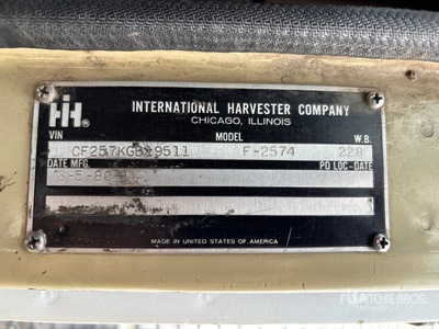 1980 Interntional F2574 Camion à Fèche