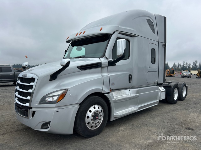 2022 Freightliner 2022 Freightliner Cascadia 126 6x4 T/A Sleeper Truck Tr