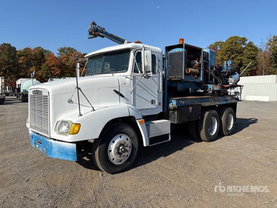 1994 Freightliner FLD112 6x4 Pressure Digger