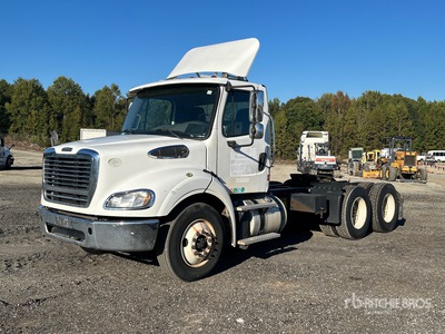 2017 Freightliner M2 112 6x4 Ciągnik siodłowy T/A z kabiną dzienną