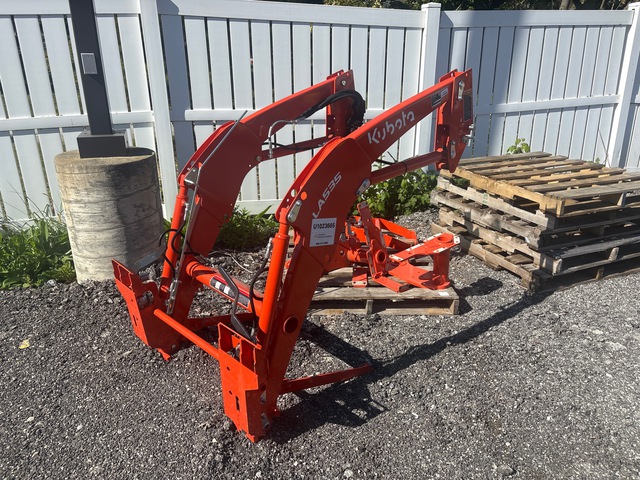 Kubota LA535 Front Loader Attachment