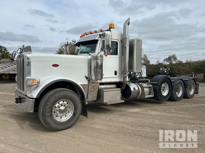 2018 Peterbilt 389 8x4 Tri/A Day Cab Truck Tractor