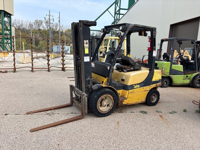 2008 Yale GLP050VXNVSE084 4800 lb Pneumatic Tire Forklift (Inoperable)