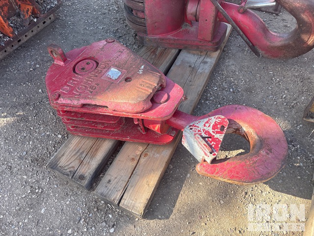 Johnson 18B 54 in 60 ton 3 Sheave Load Block