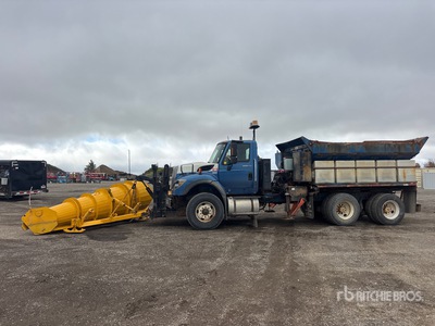 2012 International 7500 6x4 Schneepflug-Lastzug