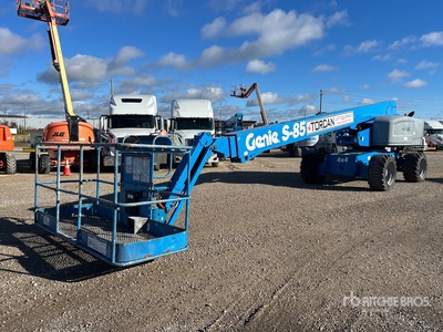 2014 Genie S-85 4WD Diesel Telescopische hoogwerker