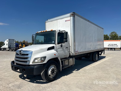 2019 Hino 268 4x2 Camion fourgon