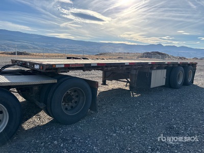 2007 Doepker 28 ft T/A Super B-Train Pup Flatbed Trailer