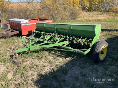 John Deere 11 ft Seeder
