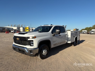 2024 Chevrolet Silverado 3500HD 4x4 Crew Cab Service Truck