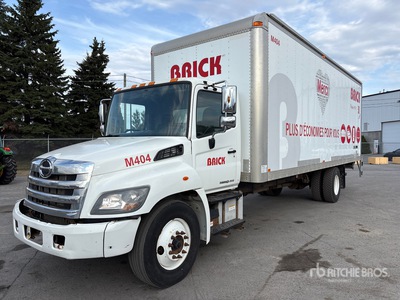 2016 Hino 268 4x2 Van Truck
