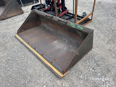 Bobcat 68 in General Purpose Skid Steer Bucket