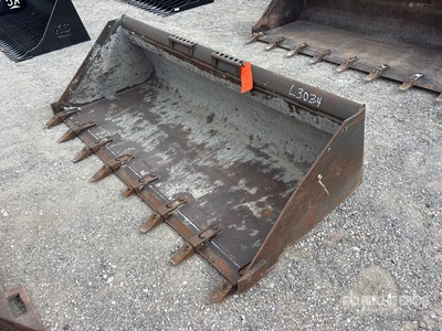 Bobcat 90 in General Purpose w/Teeth Skid Steer Bucket