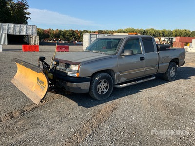 2003 Chevrolet Silverado 1500 4x4 Extended Cab Pickup
