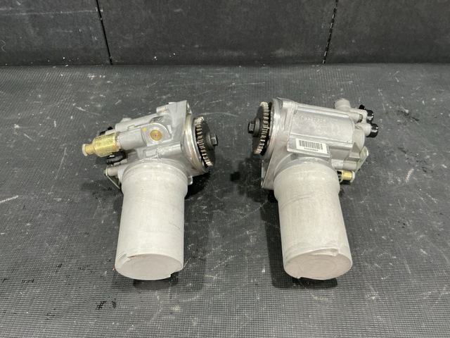 (2) Cat 134-0467 Hydraulic Pumps