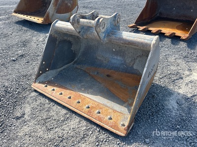 PSM 60 in 1.25 cyd Cleanup Excavator Bucket - Fits John Deere 130