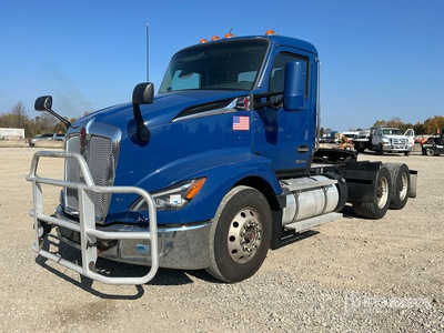 2023 Kenworth T680 6x4 Day Cab Truck Tractor