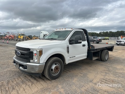 2019 Ford F-350 XL 4x2 Flatbed Truck