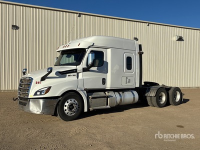 2019 Freightliner Cascadia 126 6x4 T/A Slaapcabine Trekker