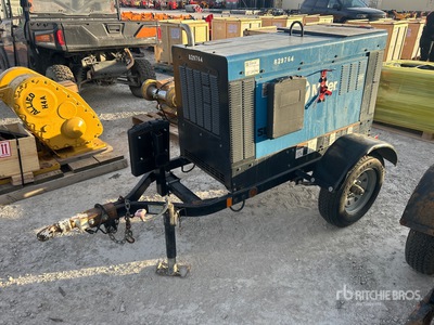 2016 Miller Big Blue 450CST 280 A Mobile Multi-Process Multi-Operator Welder