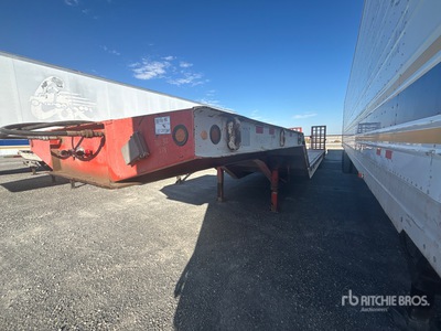 2002 Load King 22700 lb 47 ft Tri/A Step Deck Trailer