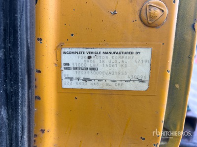 1984 Ford L8000 Fuel & Lube Truck