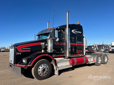2015 Kenworth T800 6x4 Ciągnik siodłowy T/A z kabiną sypialną