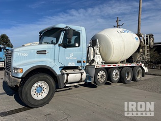Volvo 2006 VHD 12x4 Mixer — occasion