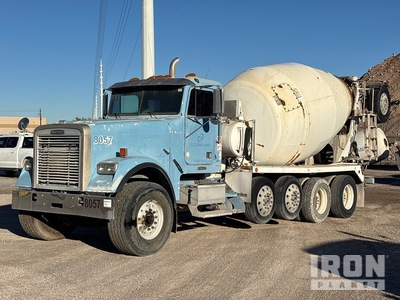 2005 Freightliner FLD 120 8x4 Mixer Truck