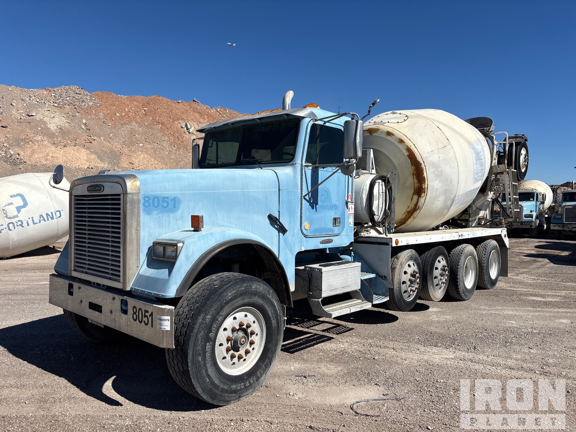 2005 Freightliner FLD 120 Betoniera