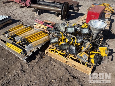 Quantity of (21) Work lights and stands Światła robocze