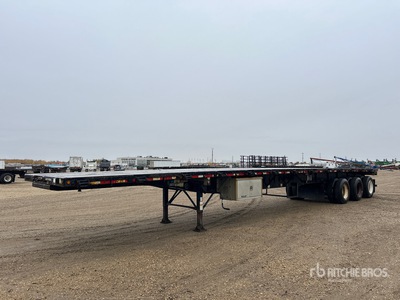 2013 Lode King 53 ft Tri/A Flatbed Trailer