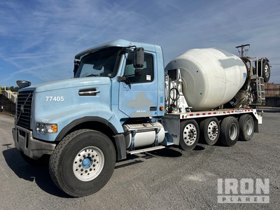 2007 Volvo VHD 12x4 Camion mélangeur