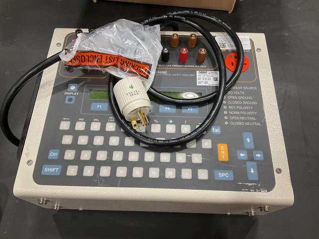 Fluke medTester 5000C Automated Electrical Safety Analyzer Fluke medTester 5000C Automated Electrical Safety Analyzer