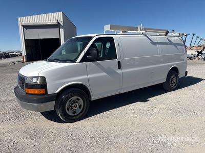2014 GMC Savana 2500 Cargo Van