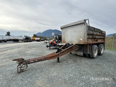 2013 Nahanni 13 ft T/A Kippwagen