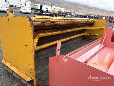 RyLind 16 ft 8 in 16 ft Hydraulic Snow Plow